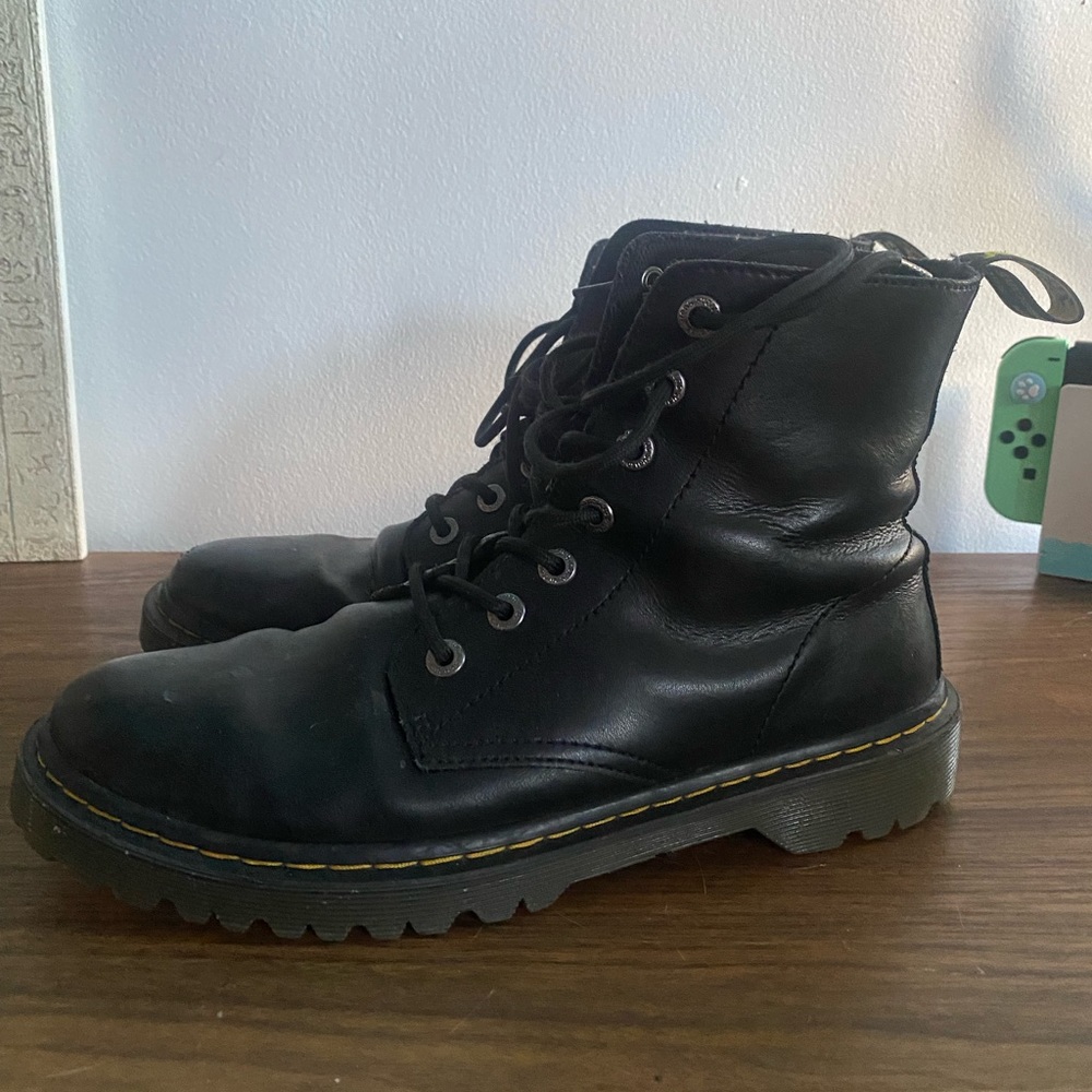 1460s Doc Martens